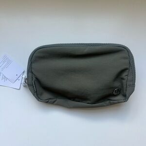 lululemon athletica Olive Toiletry Bag